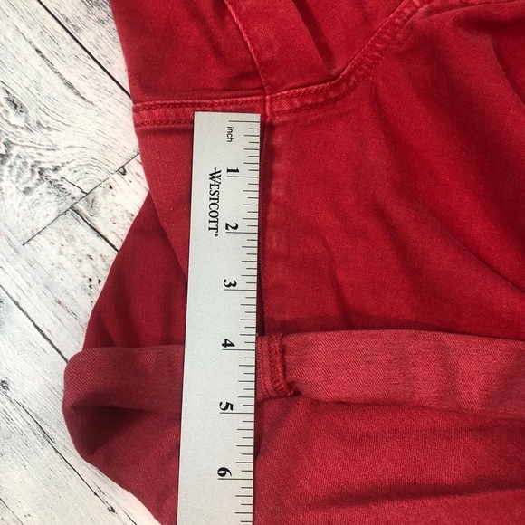 Lane Bryant Essential Stretch Mid-Rise Cuffed Girlfriend Shorts 14 - Picture 8 of 9